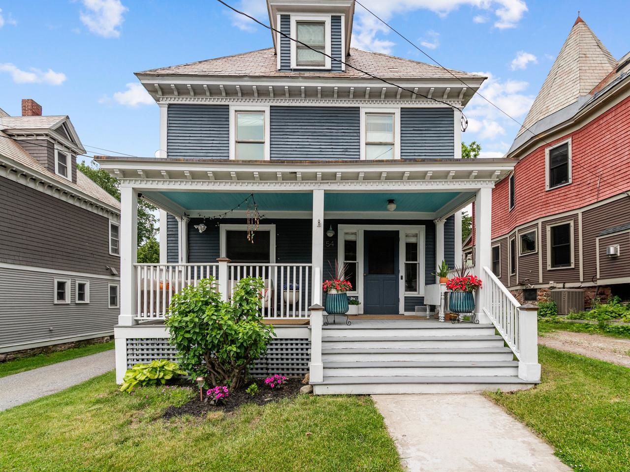 54 Bayview Street, Burlington 54 Bayview Street, Burlington