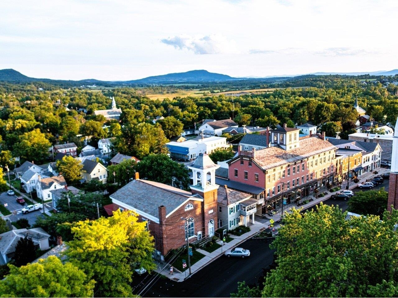 Vergennes Shops & Restaurants!