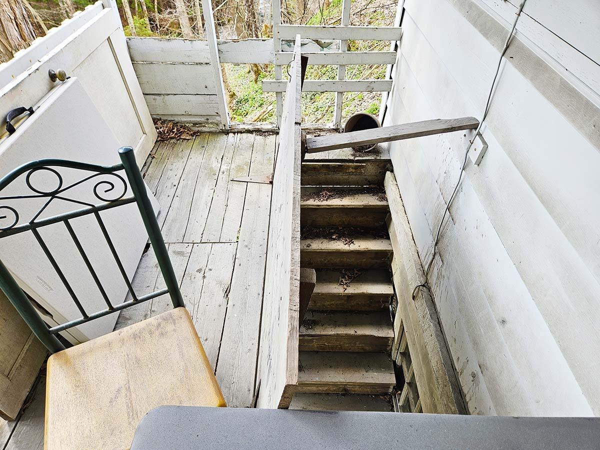 Stairway - Porch to Backyard Brook