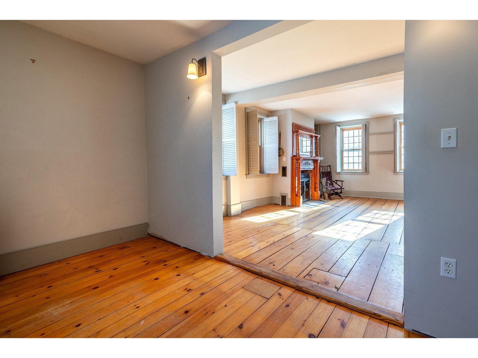 Foyer and stairway to second floor