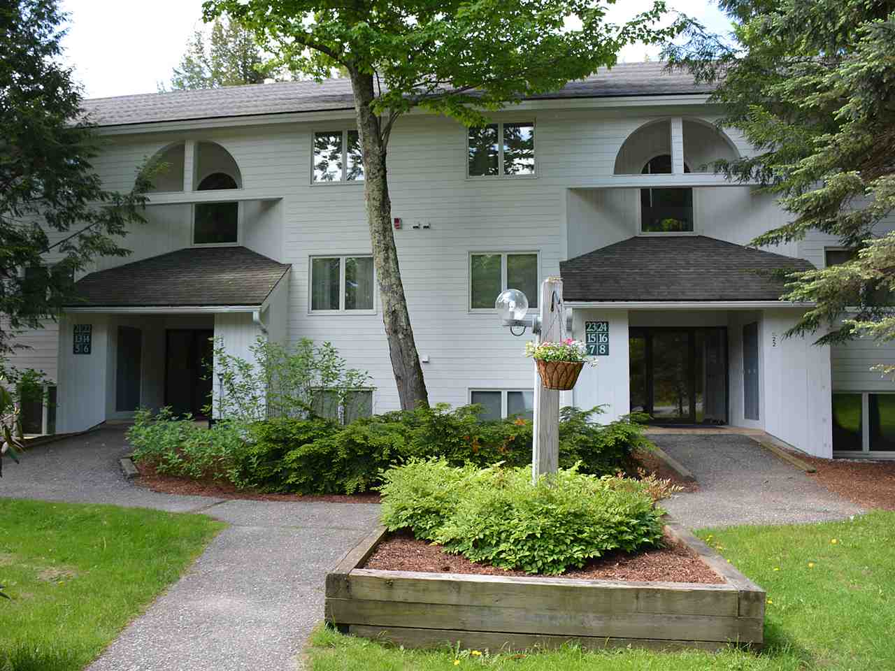 58 Glades Drive, Unit 10