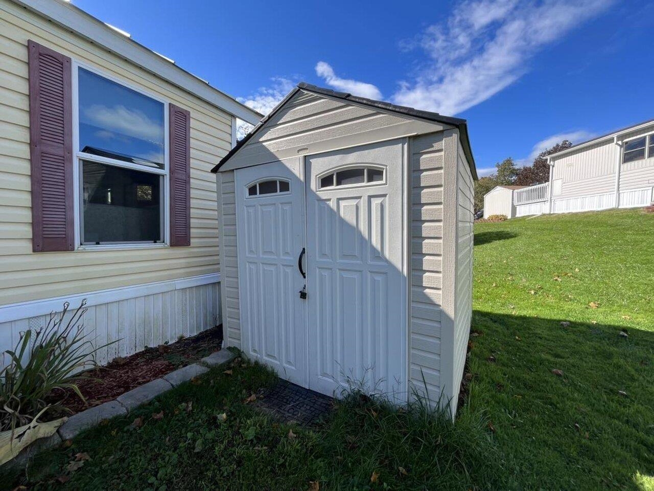 Storage shed