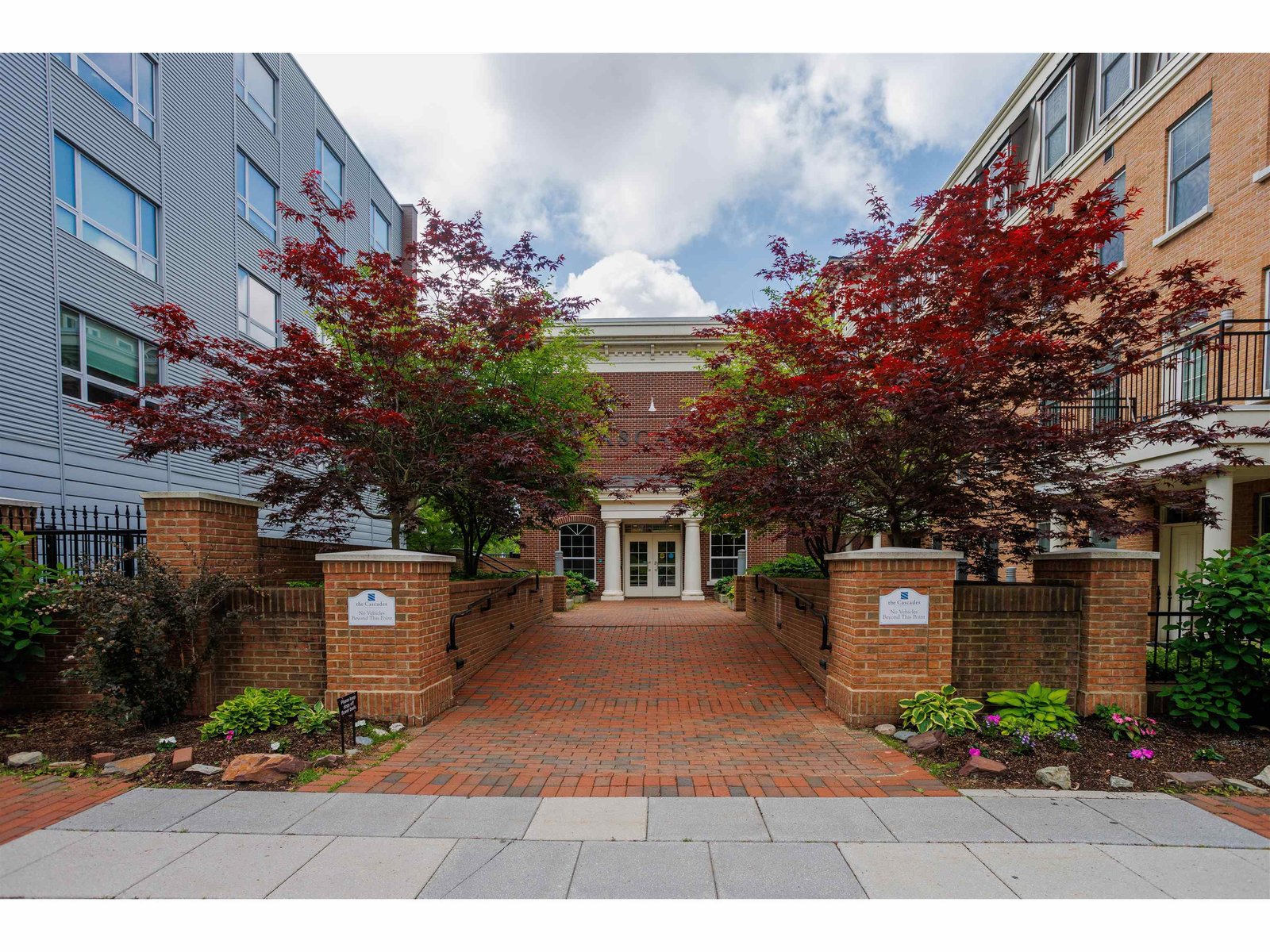 60 Winooski Falls Way, Unit 1107