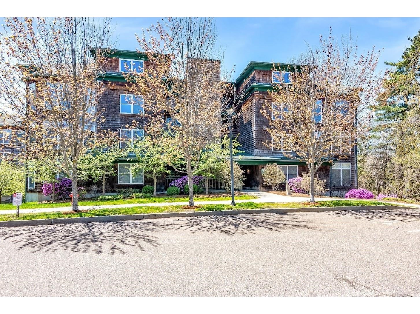 63 Claire Pointe Road, Unit 63