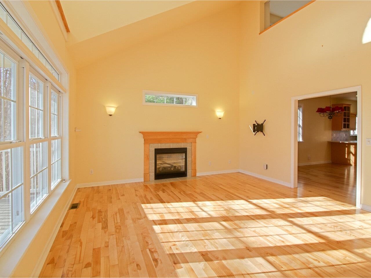 Living Room with Gas Fireplace