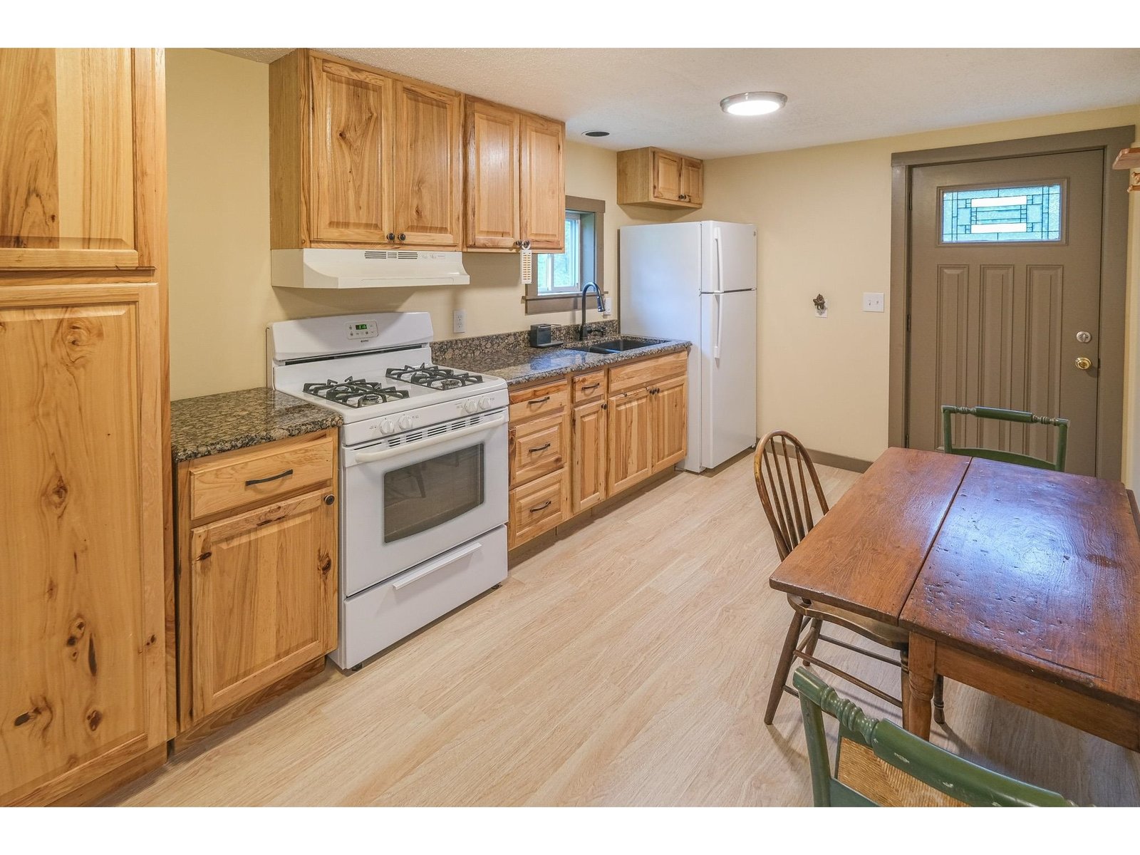 Apartment Kitchen