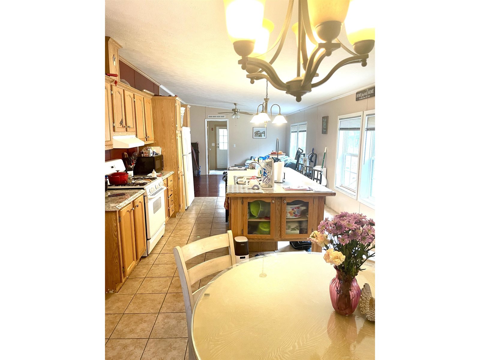 Kitchen/Dining