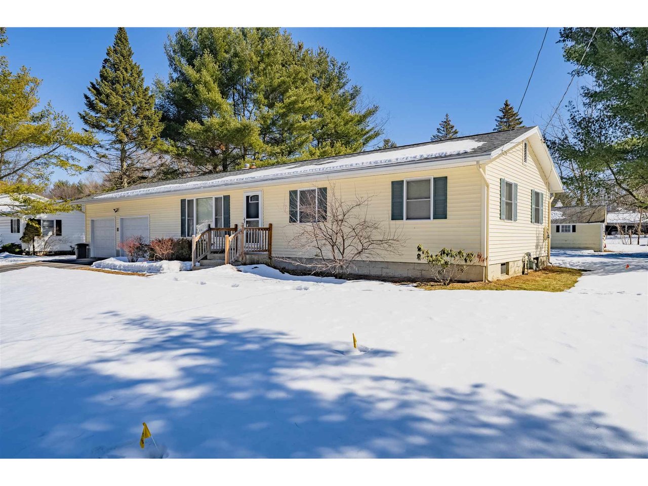 74 Cobbleview Drive, Colchester 74 Cobbleview Drive, Colchester