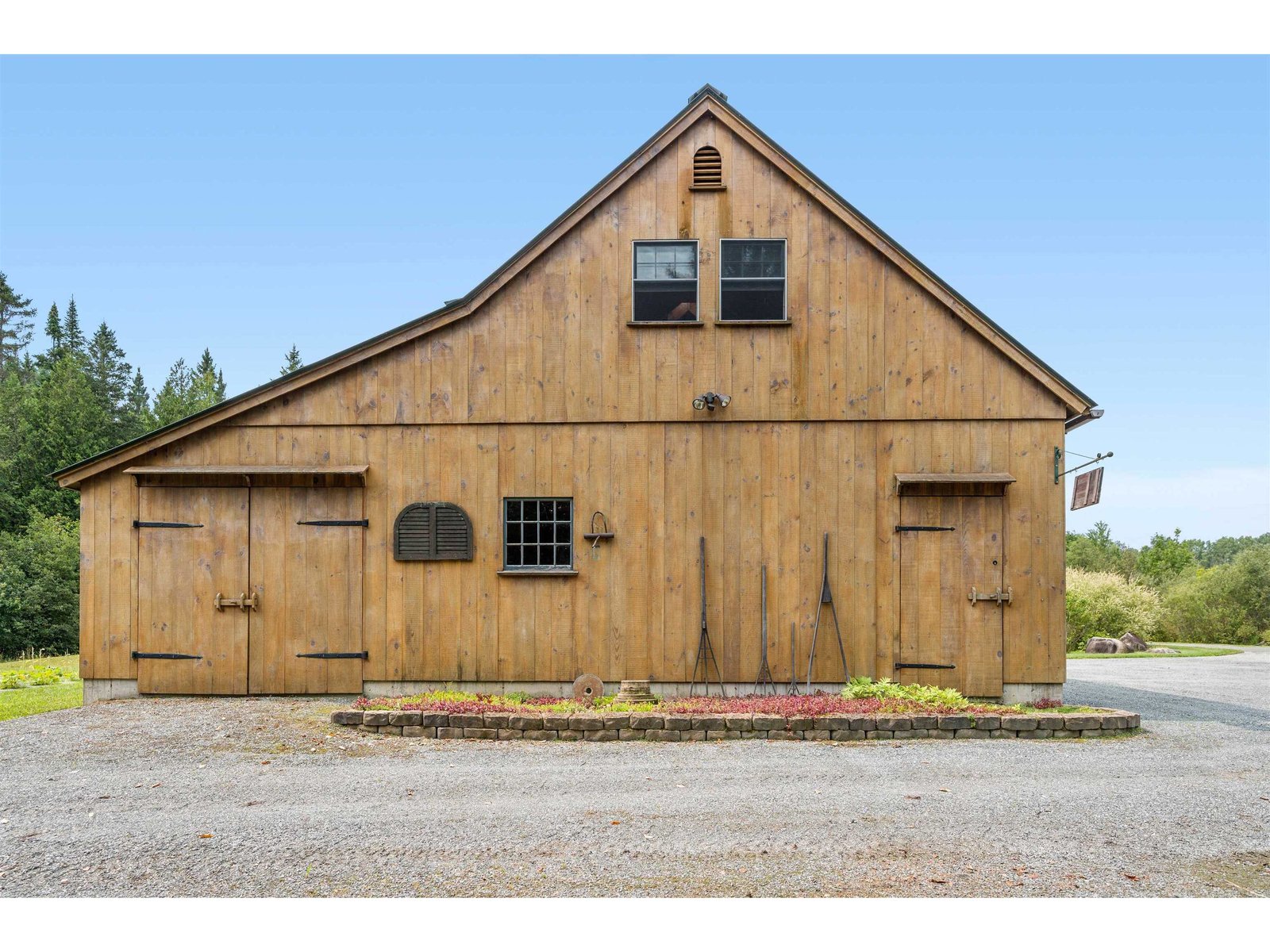 Full view of Barn