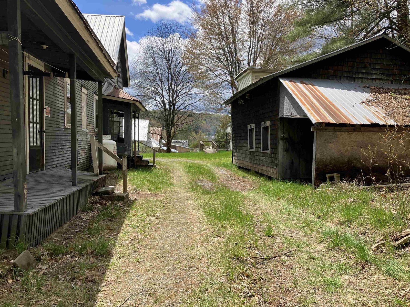 Separate Back Porches for Each Unit