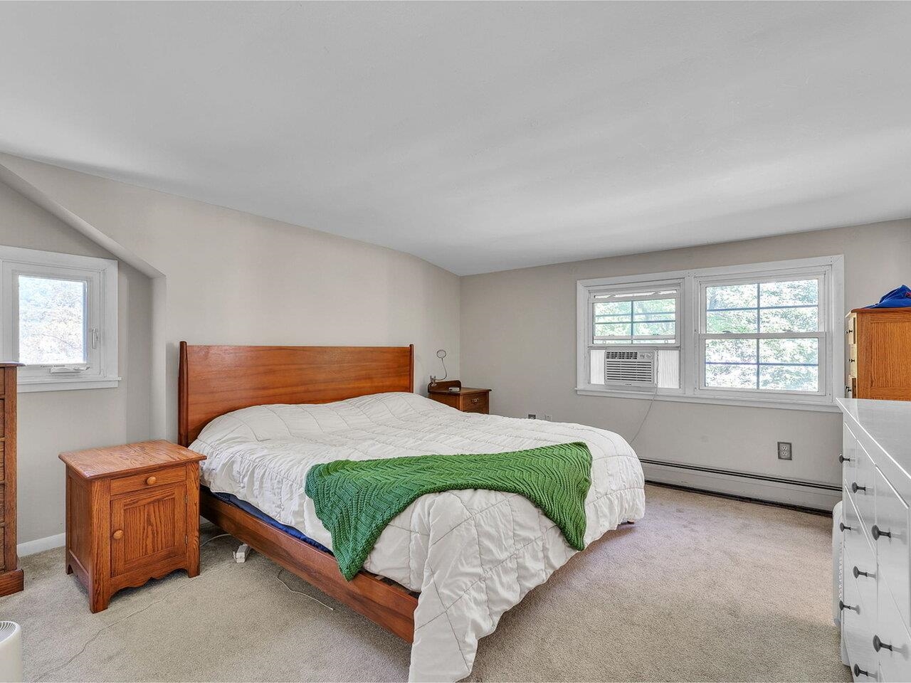 Large primary bedroom