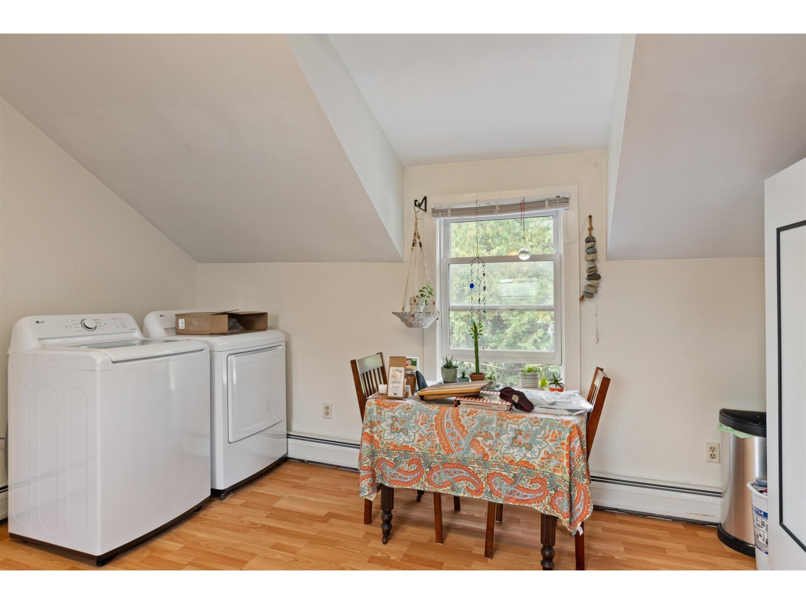 Apartment Kitchen/Dining/Laundry