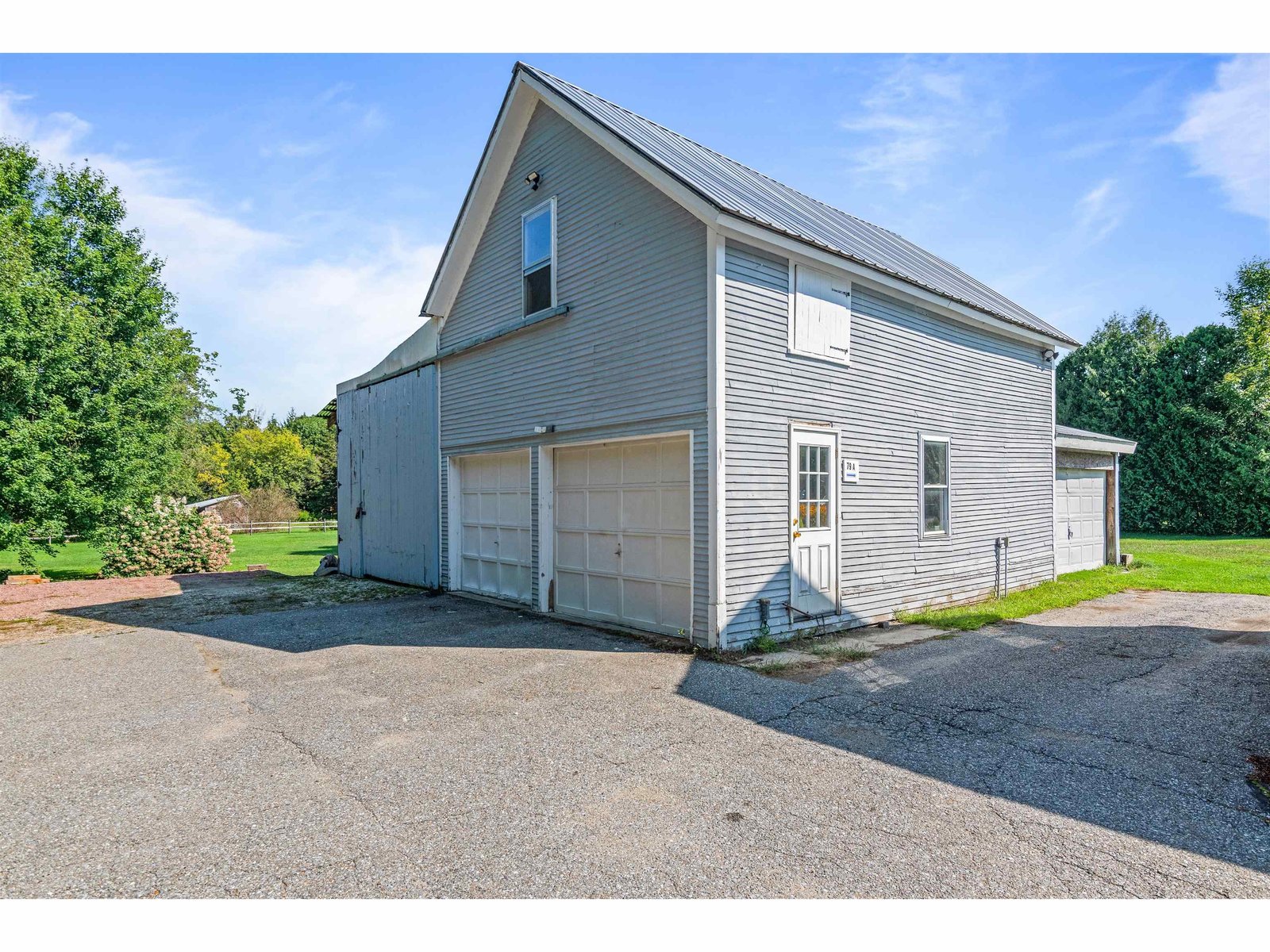 Oversized Detached Barn