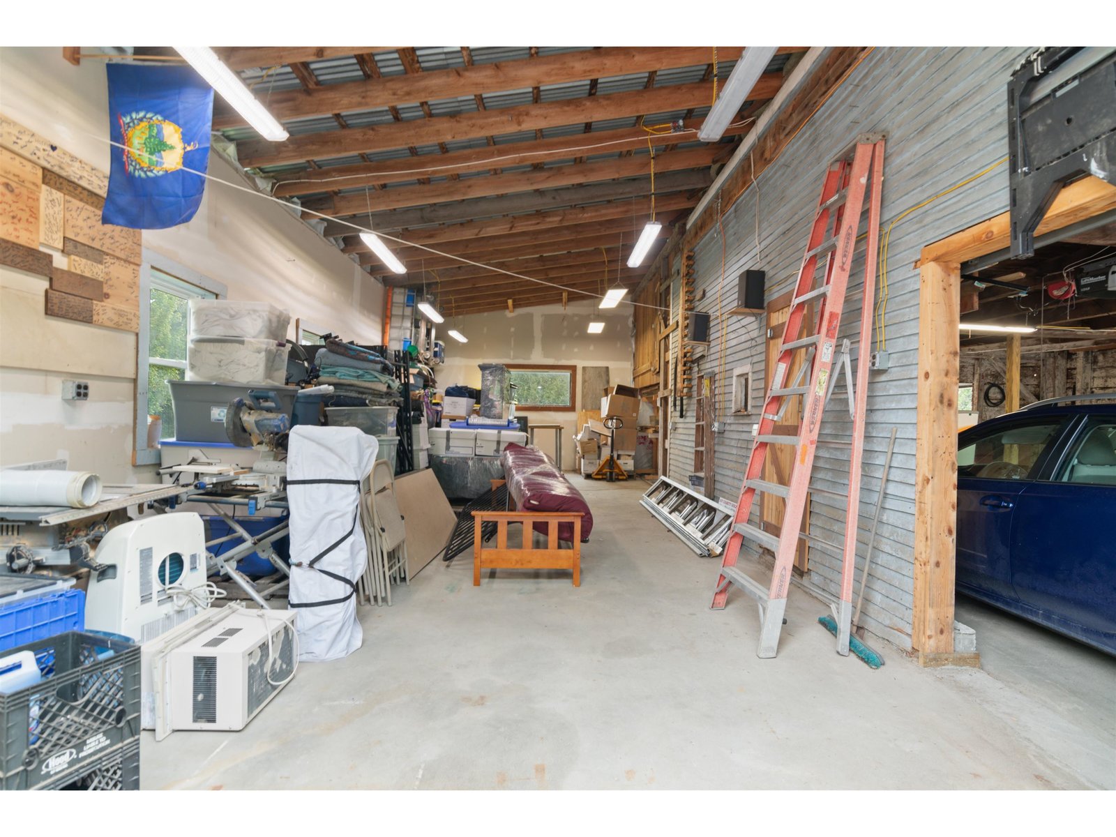 Huge storage space in barn