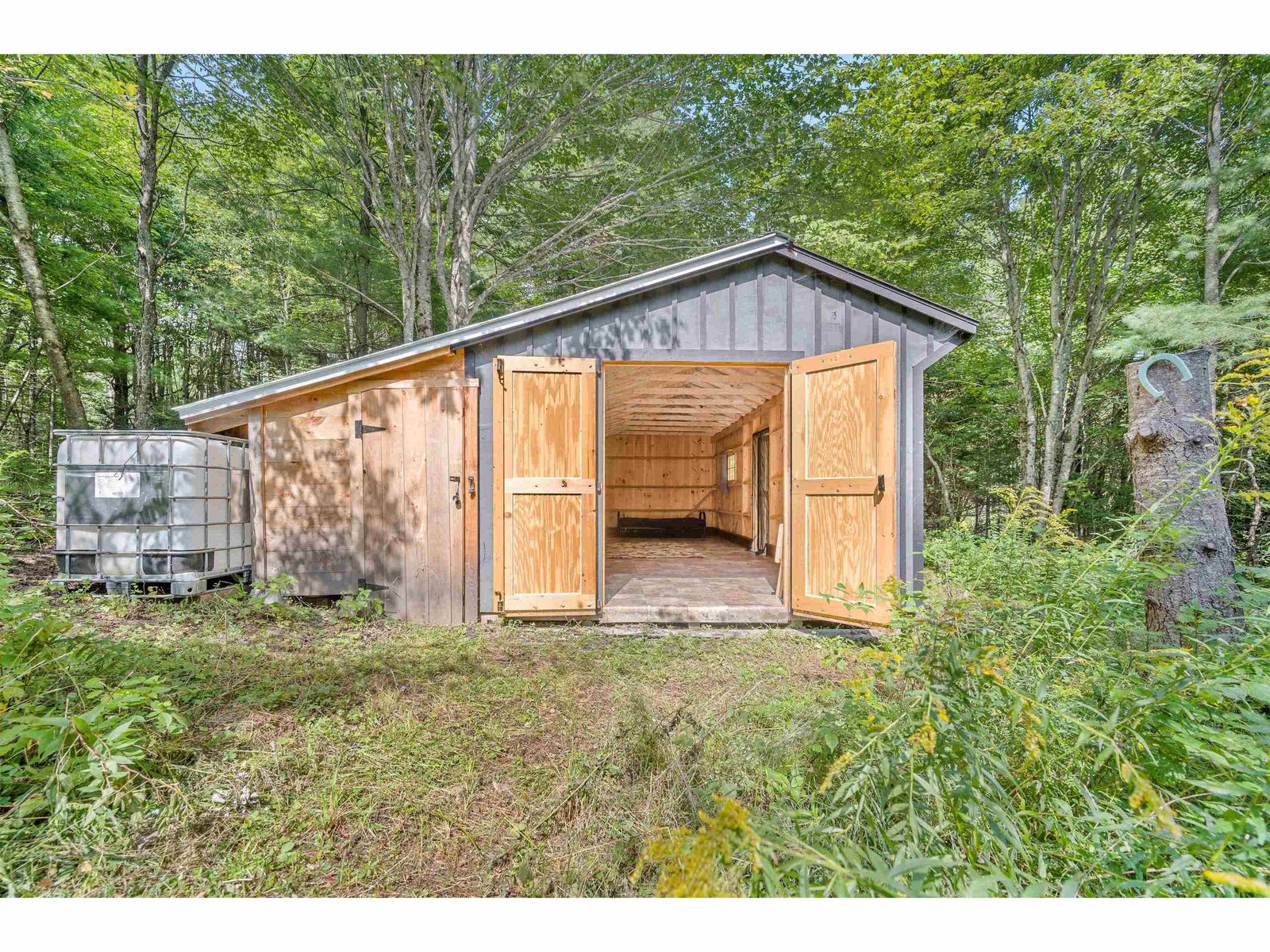 one room cabin double doors