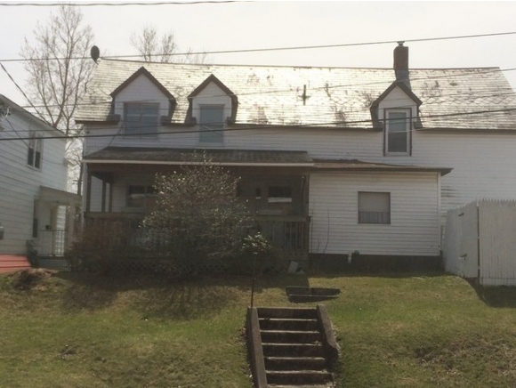 89 Lakeside Avenue