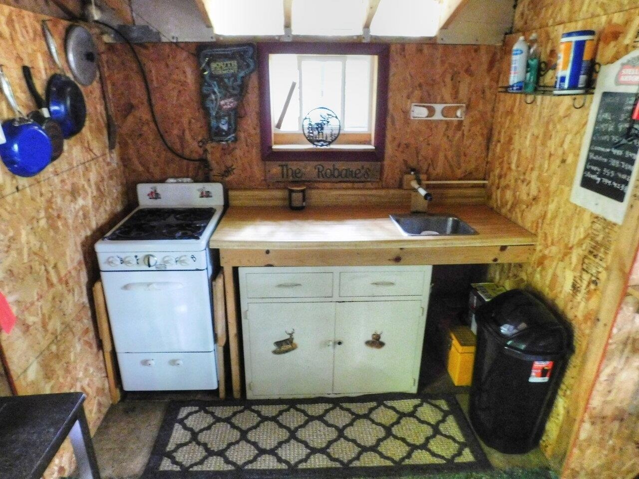 Mini Kitchen