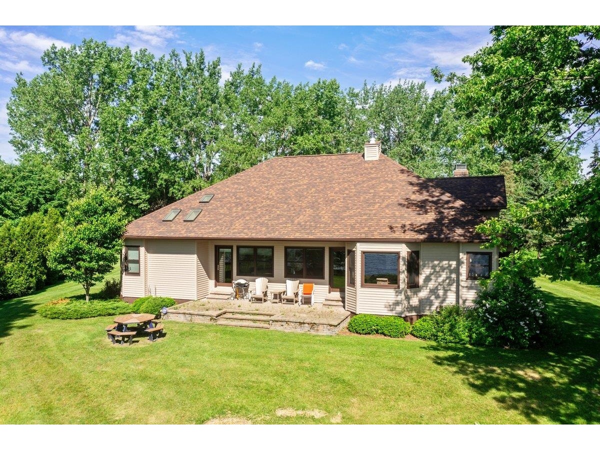 1411 Windmill Point, Alburgh