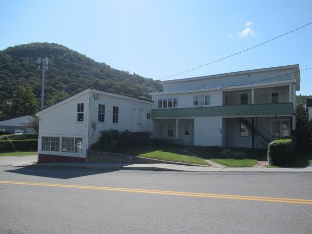 22 Tunnel Street, Readsboro