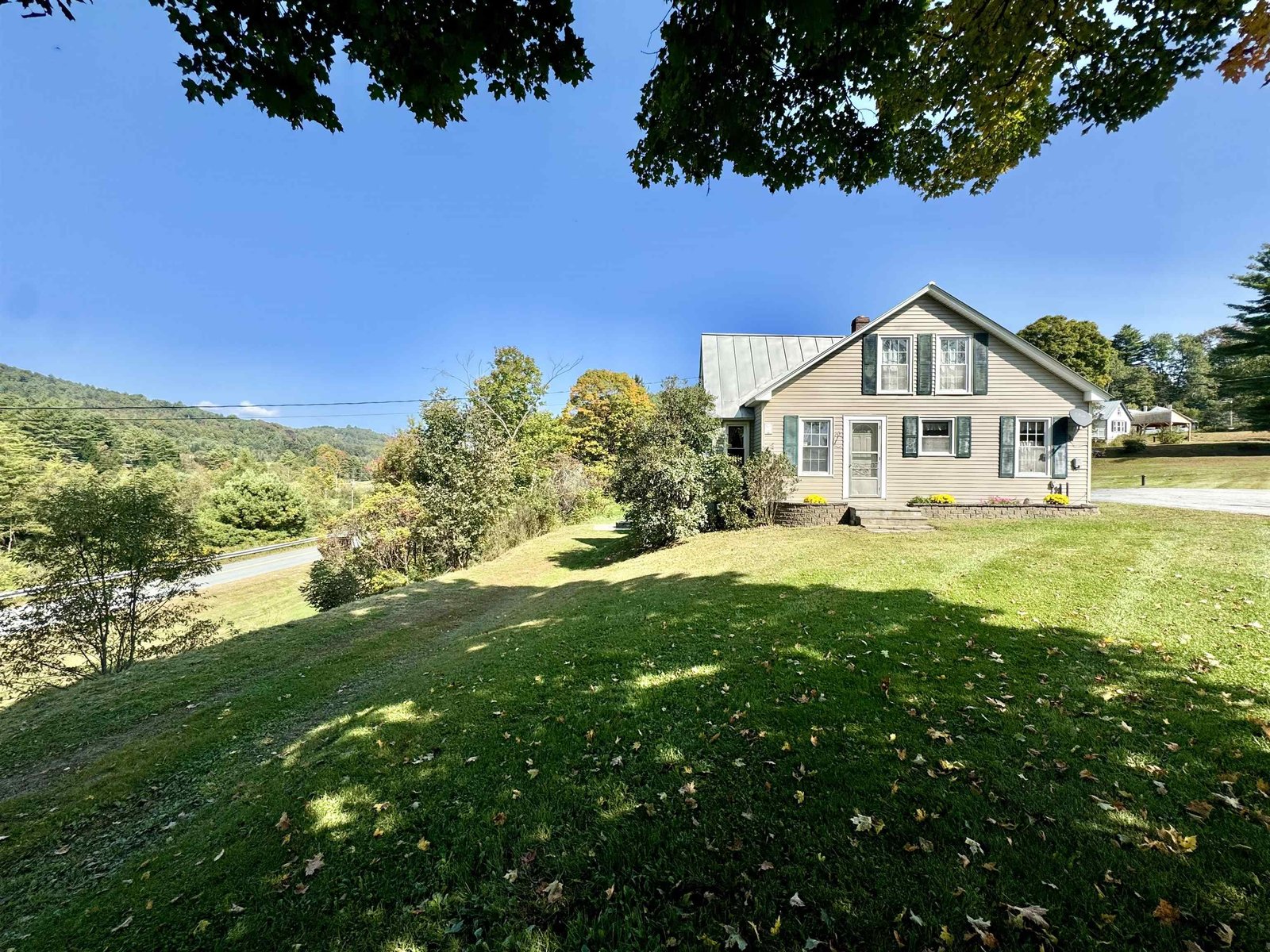 5 Thompson Road, Topsham