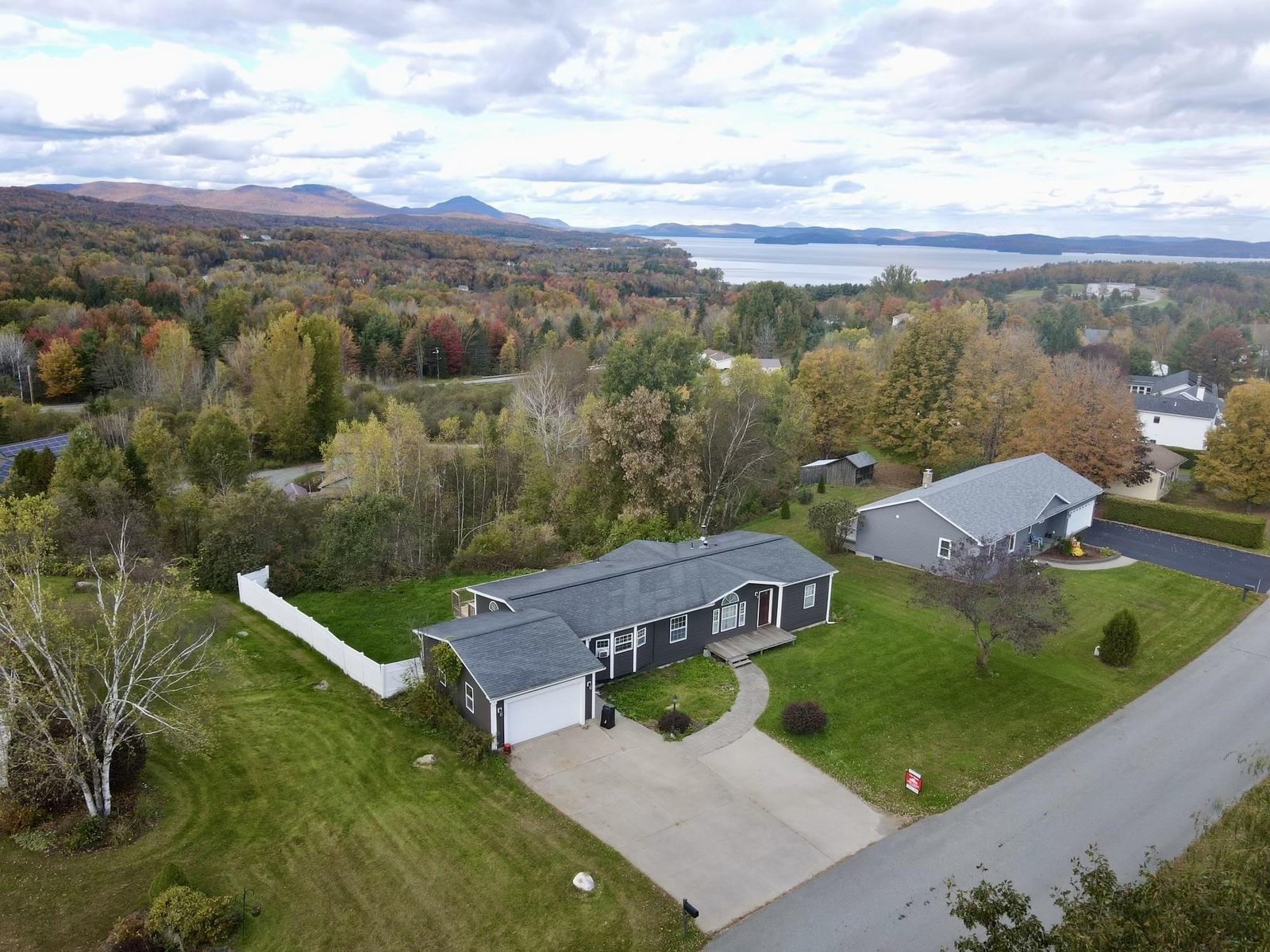 298 Memphremagog View, Newport City